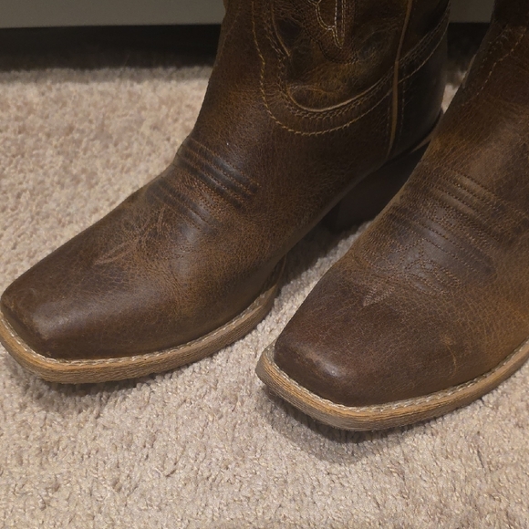 Brown Justin Gypsy Cowgirl Boots - Picture 3 of 7